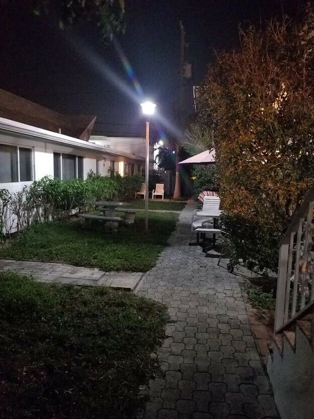 20 Watt 2,000 Lumen Solar Security Landscape Lamp Post Light, 5 Day Single Charg