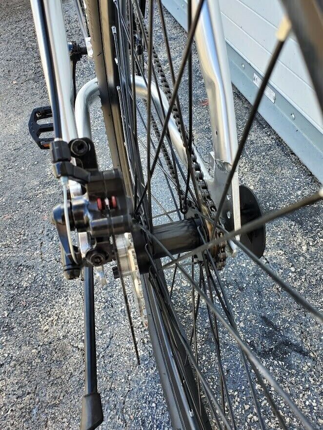 Felt Faker 26 Inch Motor-Ready Motorized Roller Bicycle 12 Gauge Spoke 3.4L Gas Frame