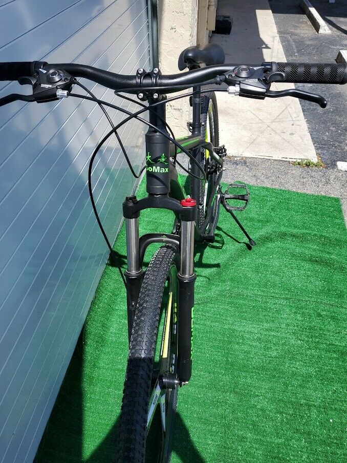 29" Aluminum Frame Mountain Bike Mag Rims and Disc Brakes